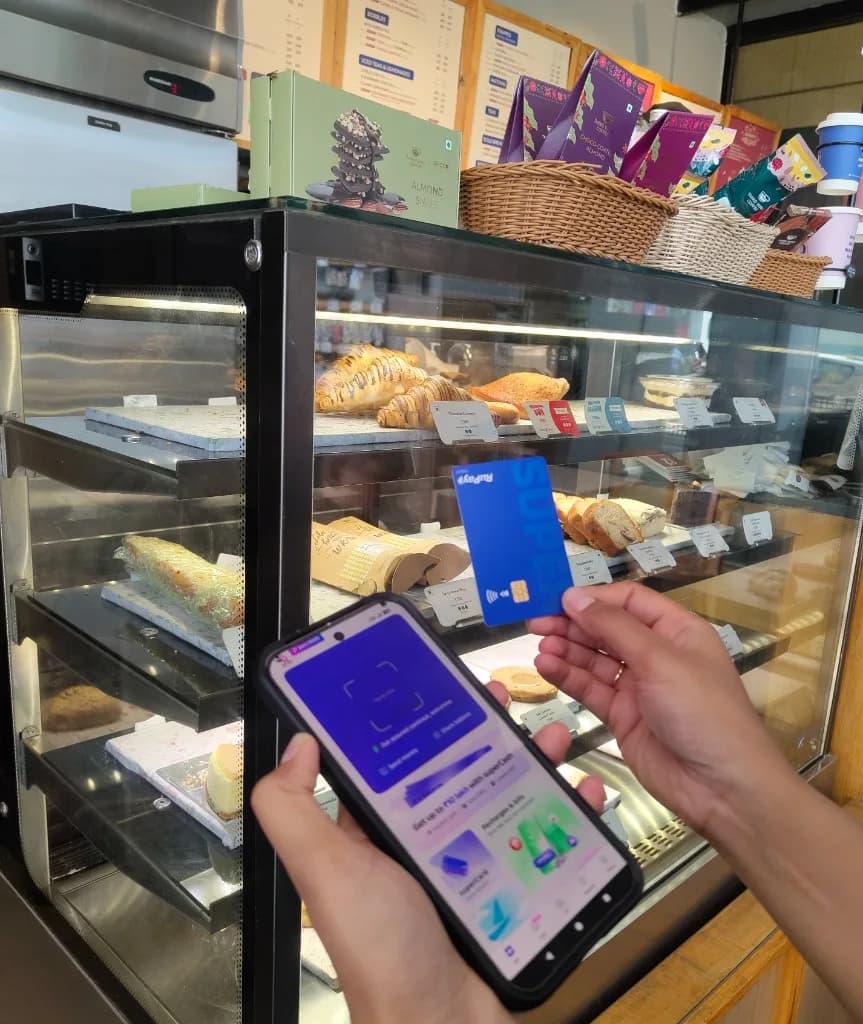 Paying with super.money at a cafe